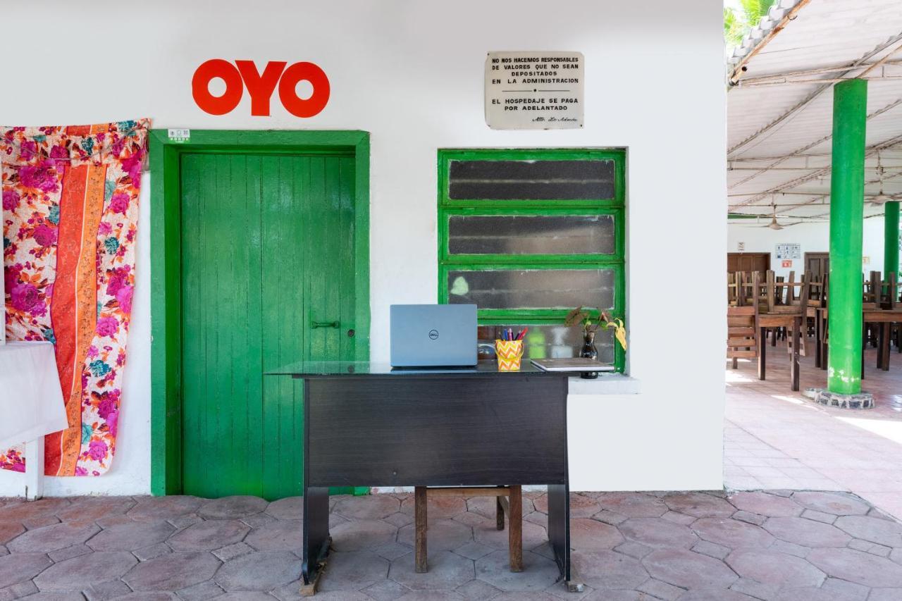OYO Hotel Las Palmas Cuyutlan Manzanillo Kültér fotó
