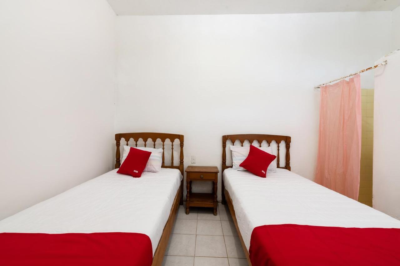 OYO Hotel Las Palmas Cuyutlan Manzanillo Kültér fotó