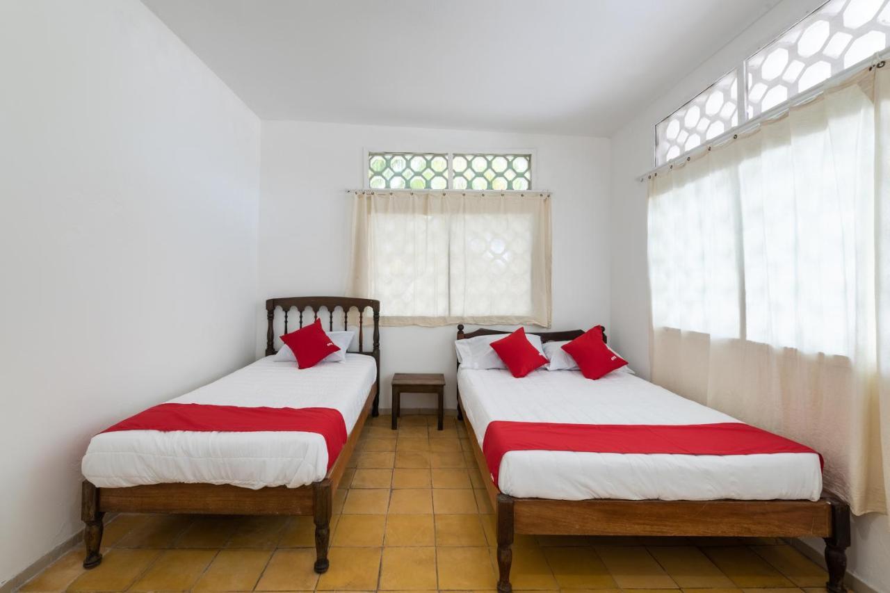OYO Hotel Las Palmas Cuyutlan Manzanillo Kültér fotó