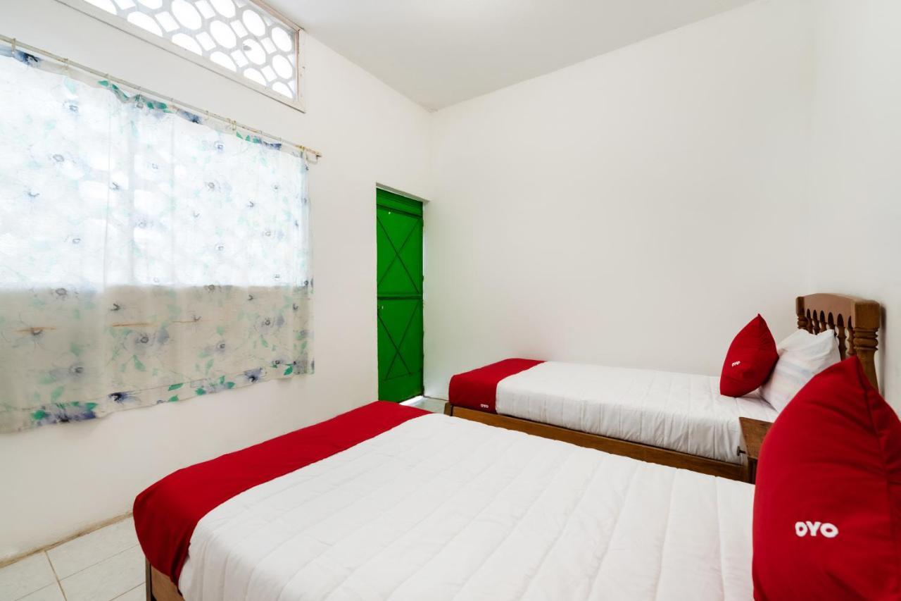 OYO Hotel Las Palmas Cuyutlan Manzanillo Kültér fotó
