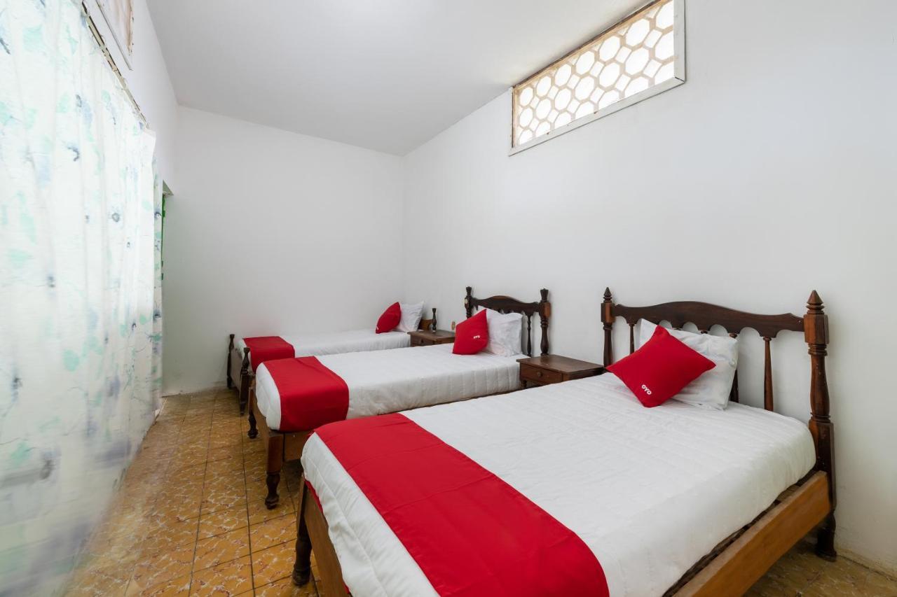 OYO Hotel Las Palmas Cuyutlan Manzanillo Kültér fotó